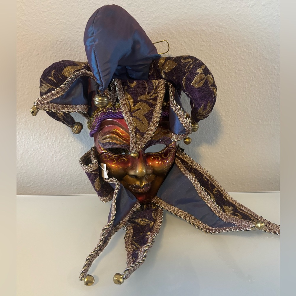 Mardi Gras Venetian Jester Joker Crafted Masquerade Carnivale Mask Decoration
